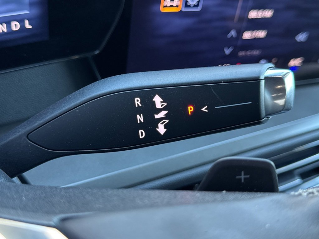 Used 2024 Chevrolet Traverse LT image 10