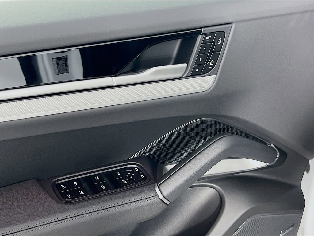 New 2026 Porsche Cayenne Coupe image 20