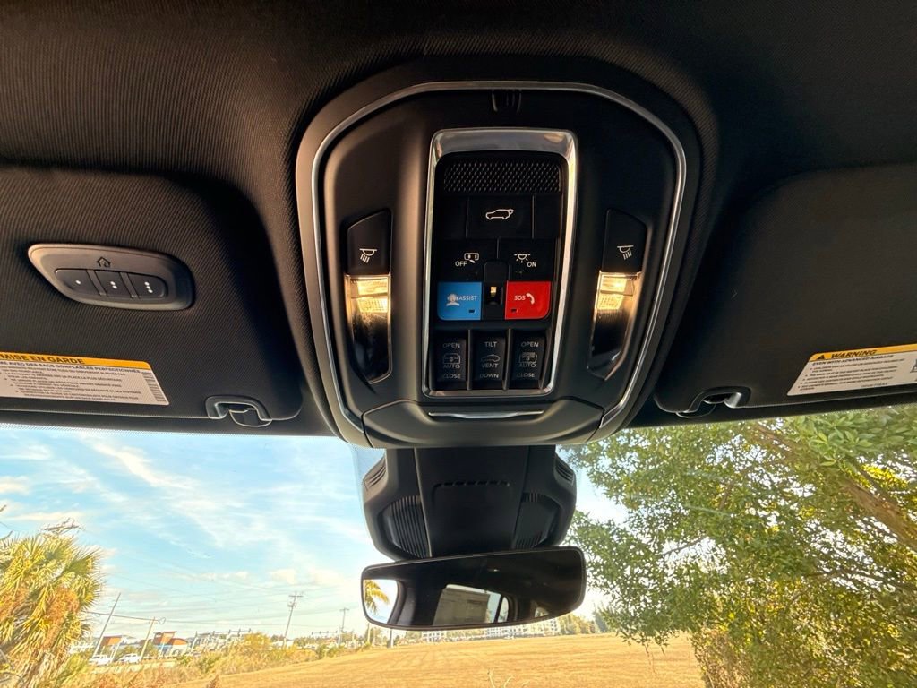 New 2026 Jeep Cherokee Overland image 10