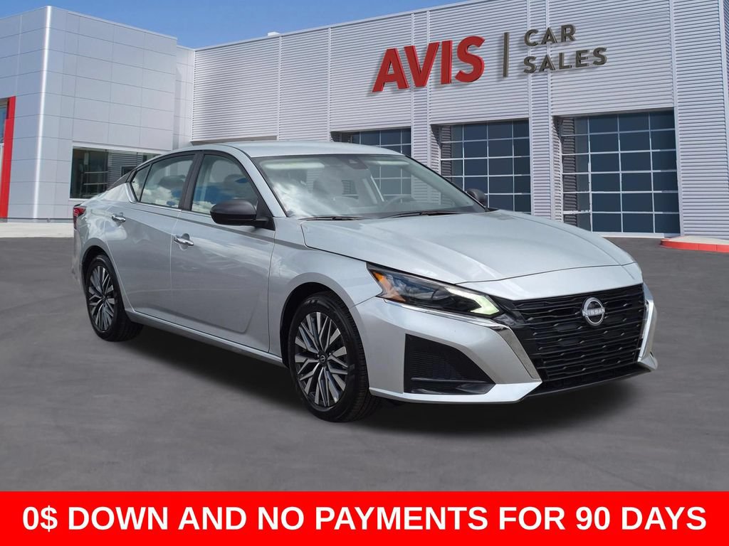 Used 2025 Nissan Altima 2.5 SV FWD image 3