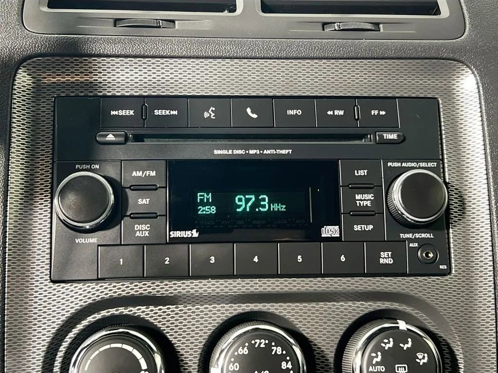 Used 2013 Dodge Challenger R/T image 14