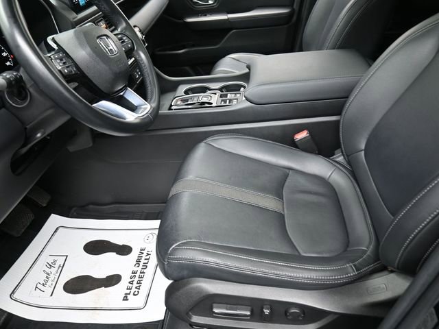 Used 2023 Honda Pilot Touring image 15