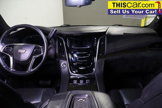 Used 2017 Cadillac Escalade Platinum image 16