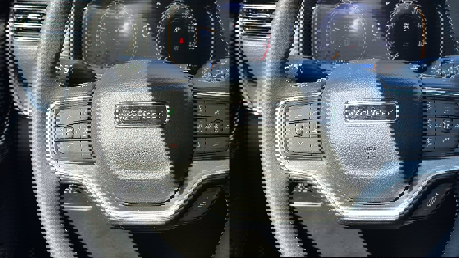 Used 2025 Jeep Wagoneer 4WD w/ Premium Group I image 16