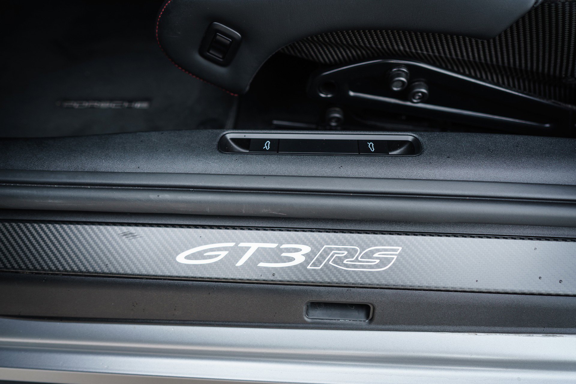 Used 2025 Porsche 911 GT3 RS RWD image 46