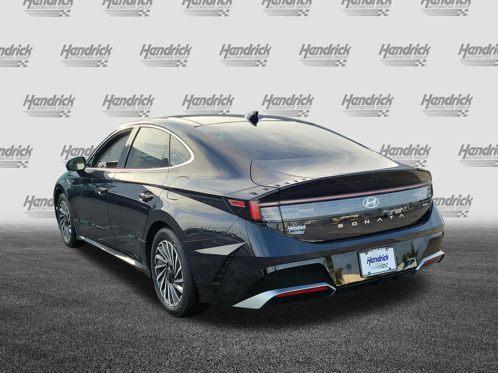 Used 2024 Hyundai Sonata Limited FWD image 5