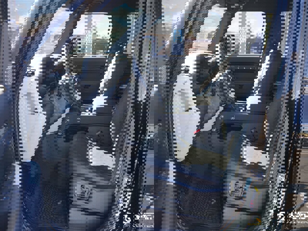 Used 2024 Land Rover Defender 110 S image 16