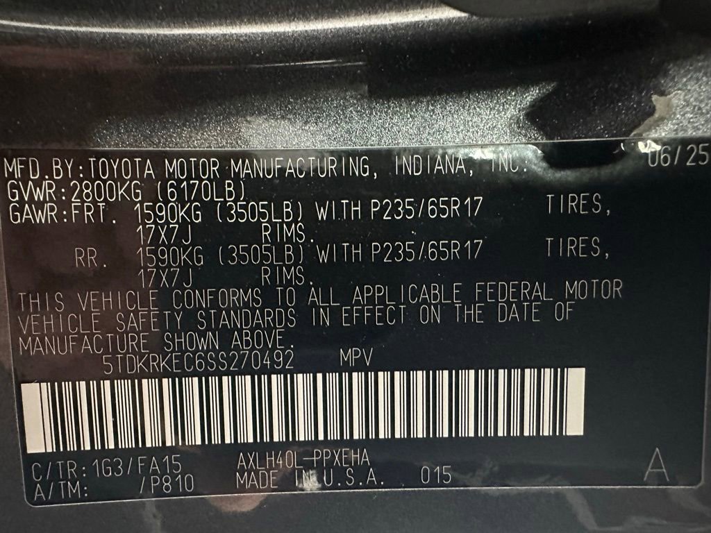 Used 2025 Toyota Sienna LE image 11