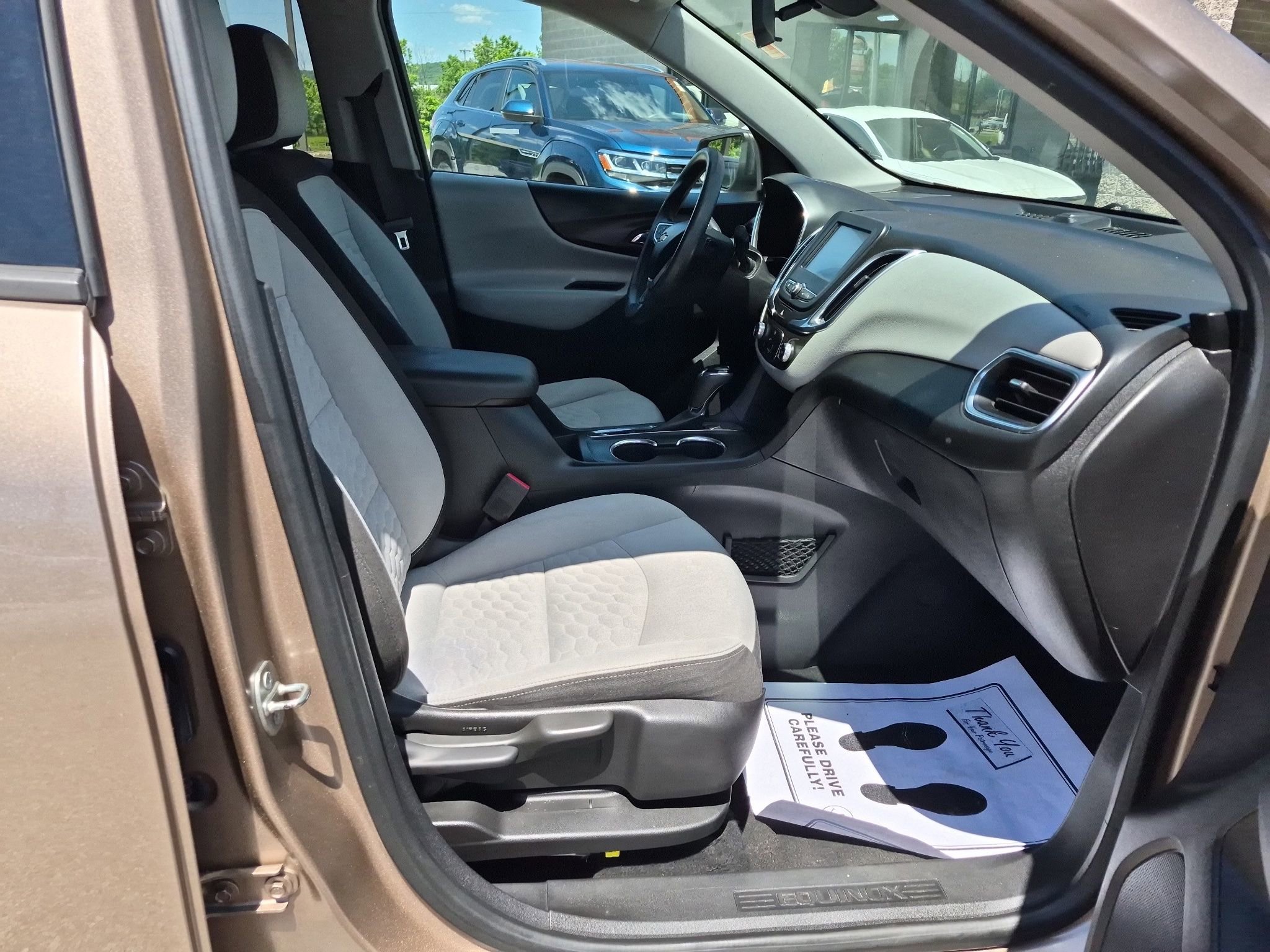 Used 2018 Chevrolet Equinox LS w/ LPO, Cargo Package FWD image 23