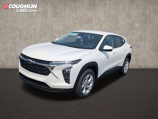 New 2026 Chevrolet Trax LS w/ LS Convenience Package FWD image 3
