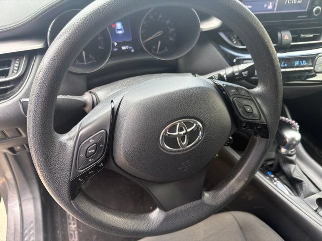 Used 2021 Toyota C-HR LE FWD image 15