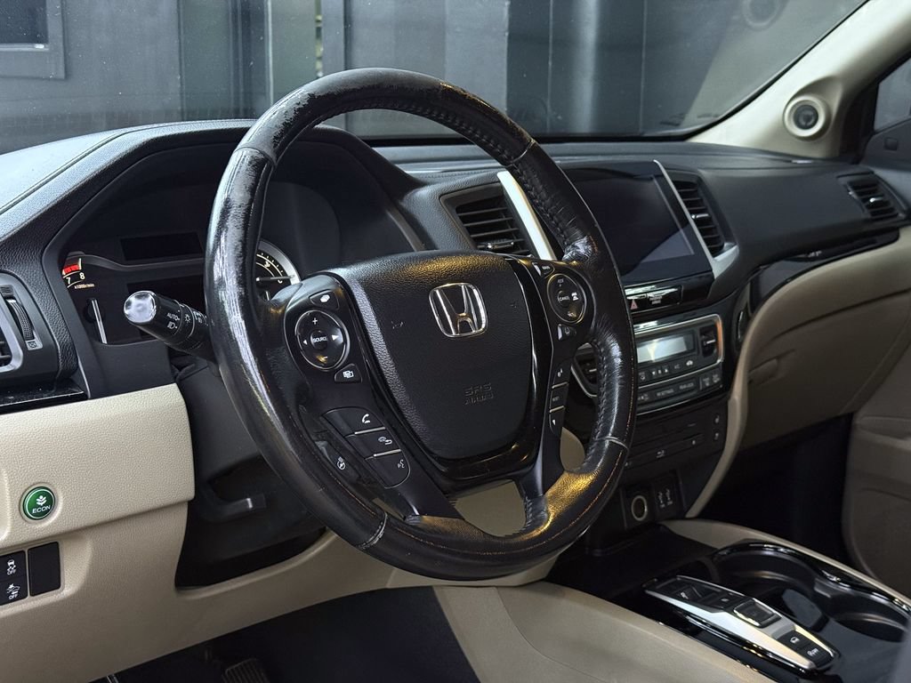 Used 2016 Honda Pilot Elite image 14