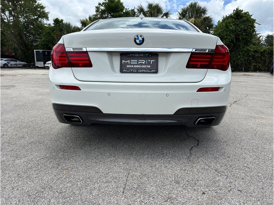 Used 2015 BMW 750Li RWD image 16