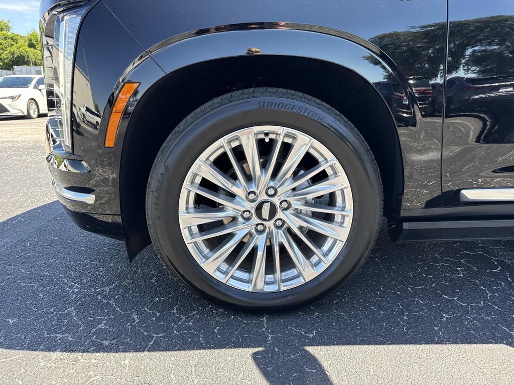Certified 2025 Cadillac Escalade Premium Luxury w/ Touring Package AWD/4WD image 10