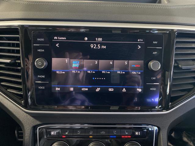 Used 2022 Volkswagen Atlas SEL Premium image 18