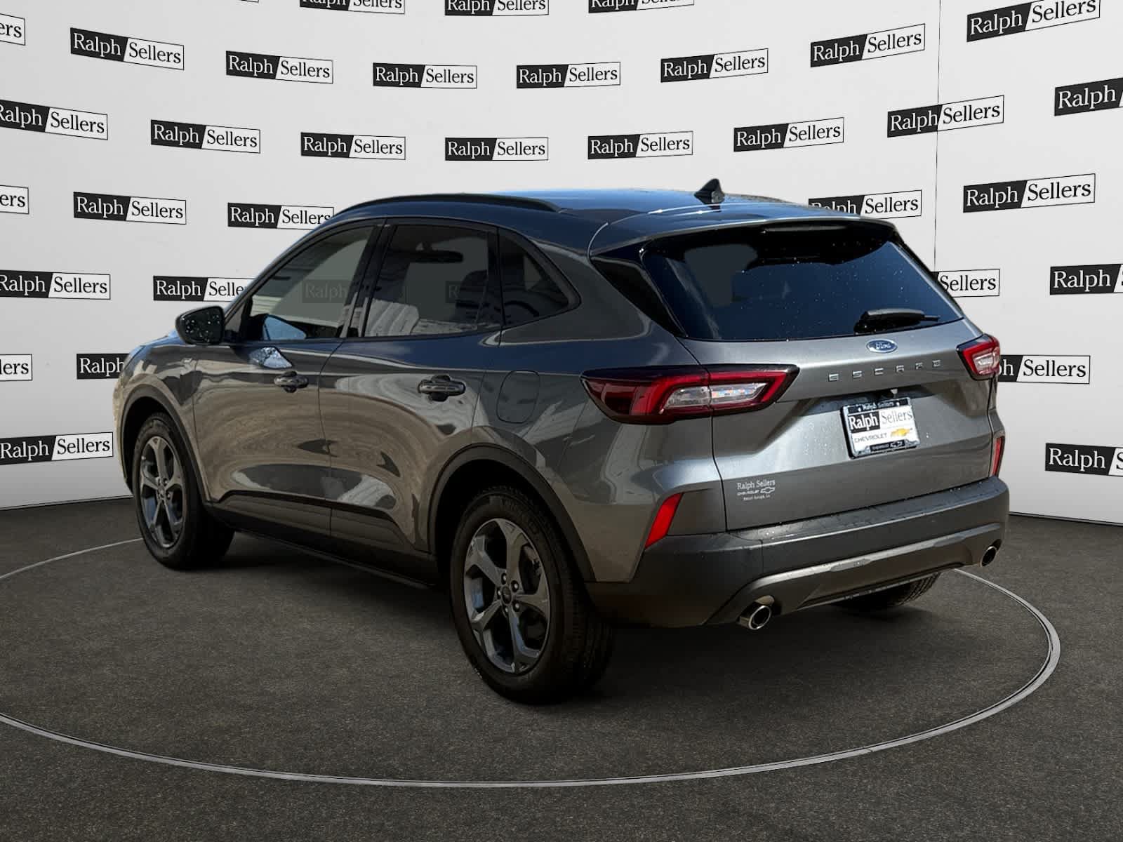 Used 2025 Ford Escape ST-Line FWD image 4