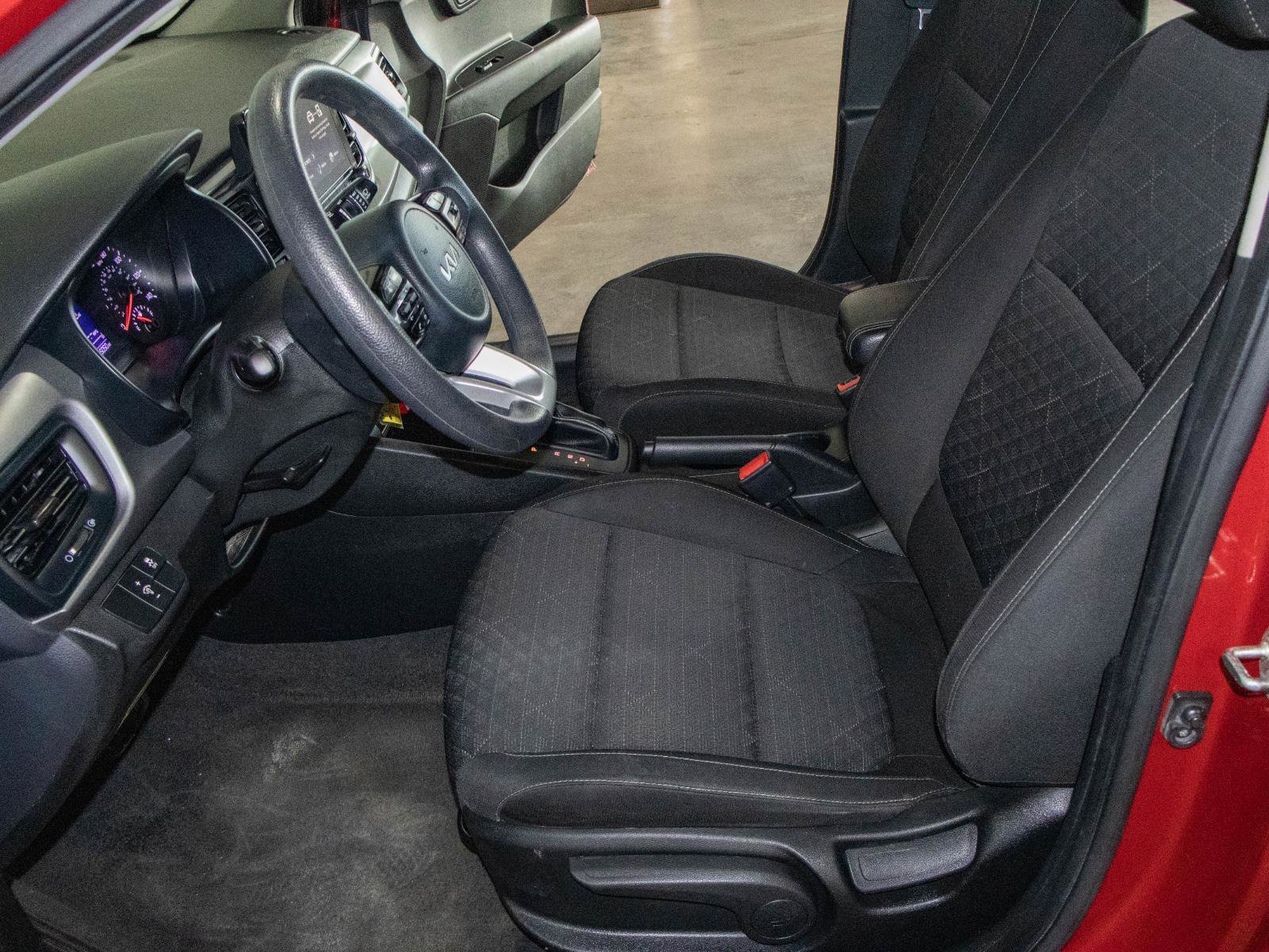 Used 2023 Kia Rio S image 7