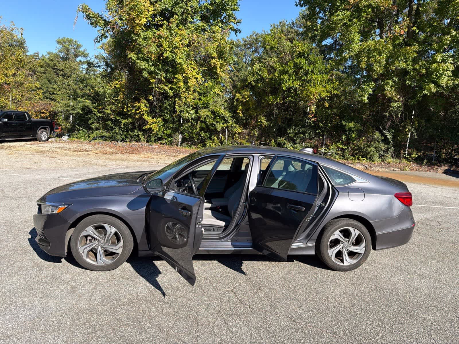 Used 2018 Honda Accord EX-L image 19