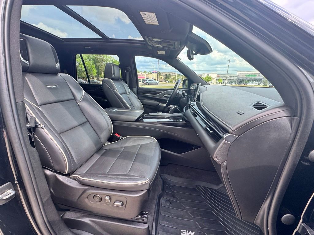 Used 2022 Cadillac Escalade Sport w/ Touring Package RWD image 13