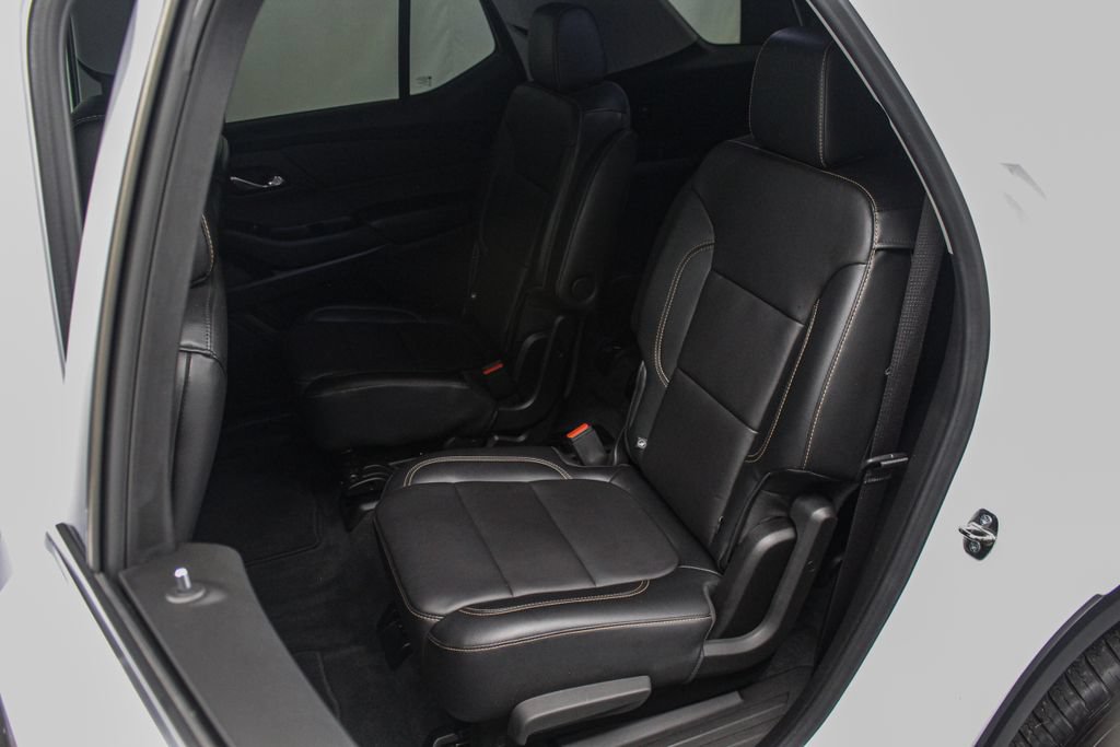 Used 2019 Chevrolet Traverse LT w/ LT Premium Package AWD/4WD image 18