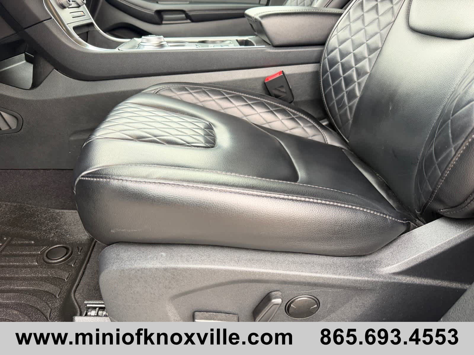 Used 2024 Ford Edge Titanium AWD/4WD image 11