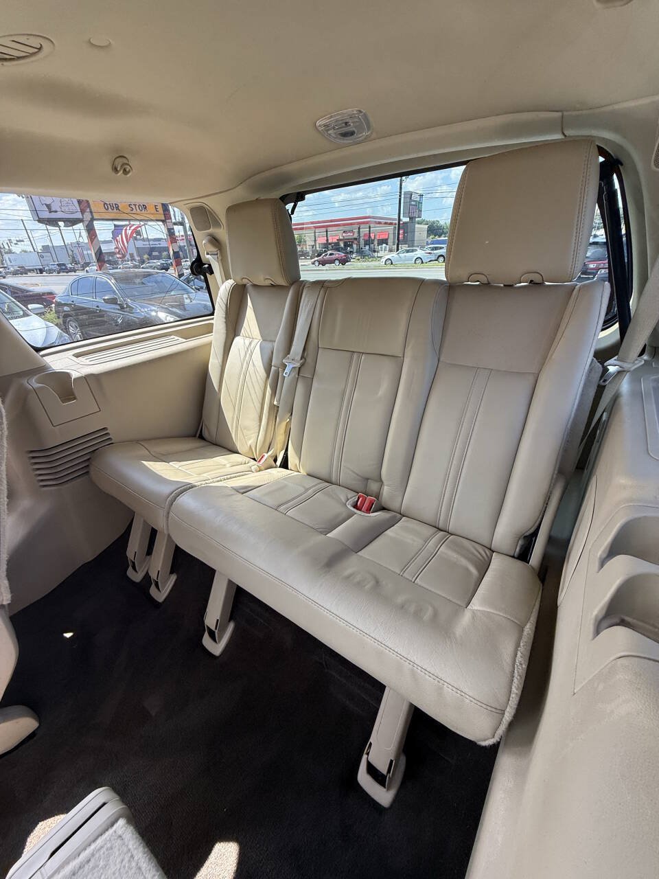 Used 2016 Lincoln Navigator Reserve AWD/4WD image 36