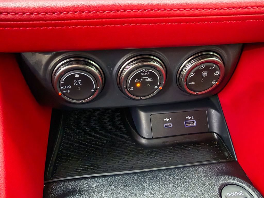 Certified 2024 Nissan Z Performance w/ Floor Mat Package image 19