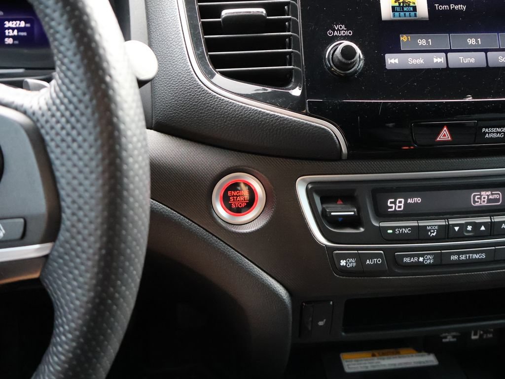 Certified 2023 Honda Passport TrailSport image 29