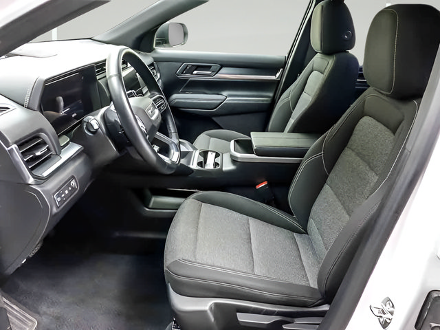 Used 2025 GMC Terrain Elevation FWD image 8