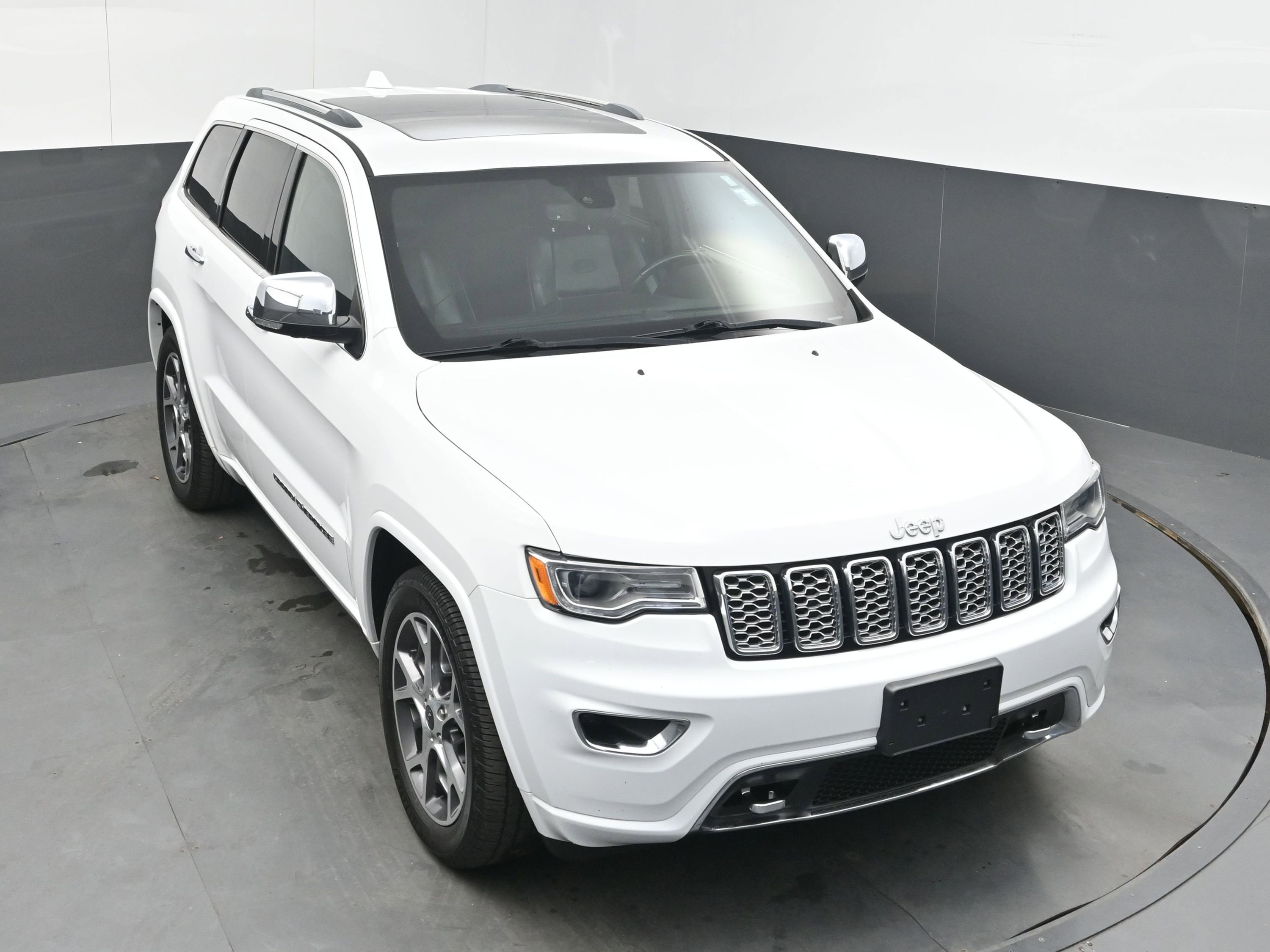 Used 2020 Jeep Grand Cherokee Overland image 26