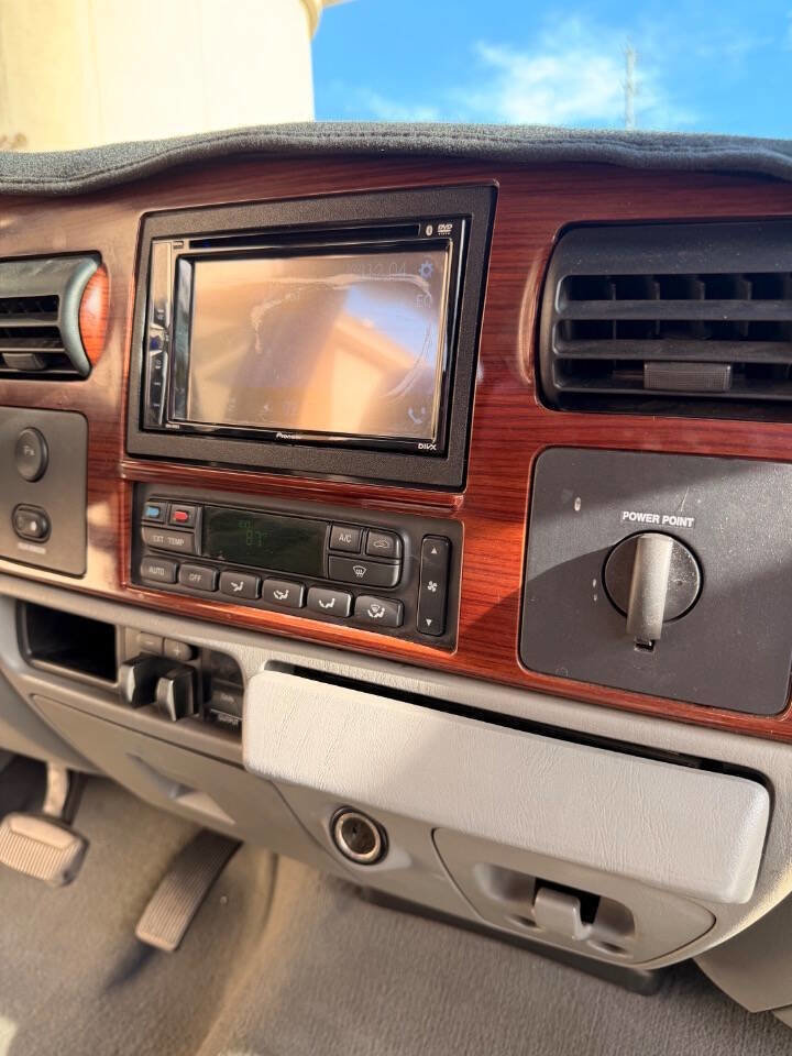 Used 2005 Ford F250 XLT image 27