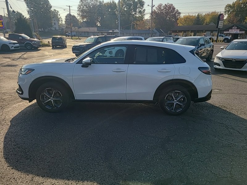 Used 2025 Honda HR-V EX-L image 3