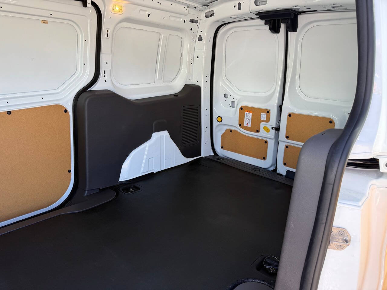 Used 2020 Ford Transit Connect XL FWD image 28