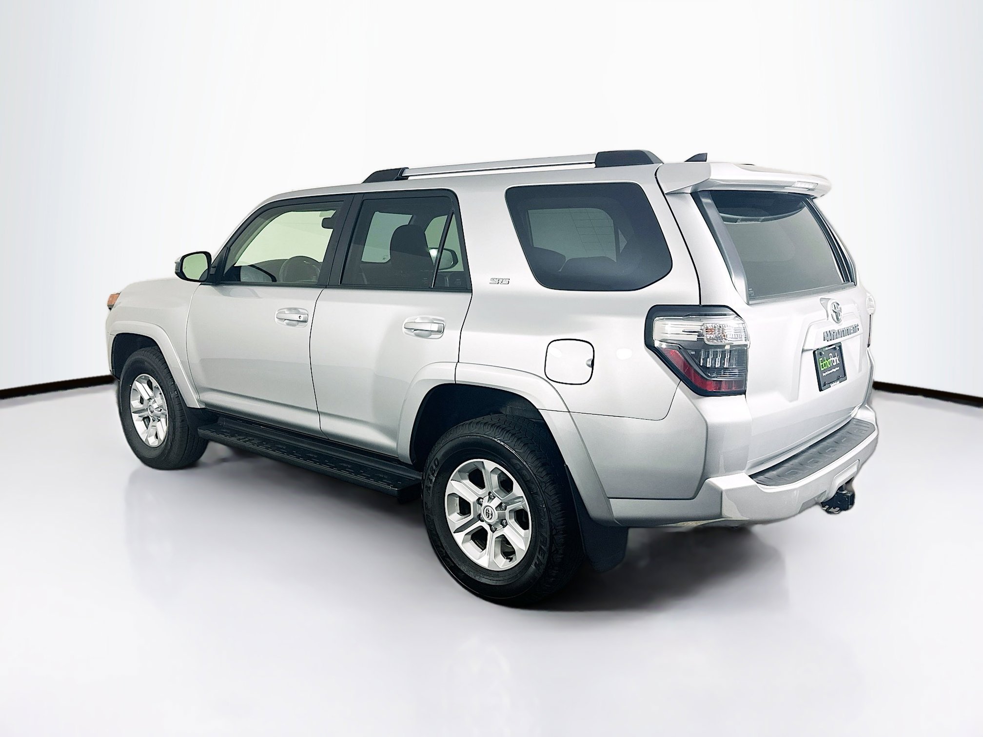Used 2024 Toyota 4Runner SR5 image 5