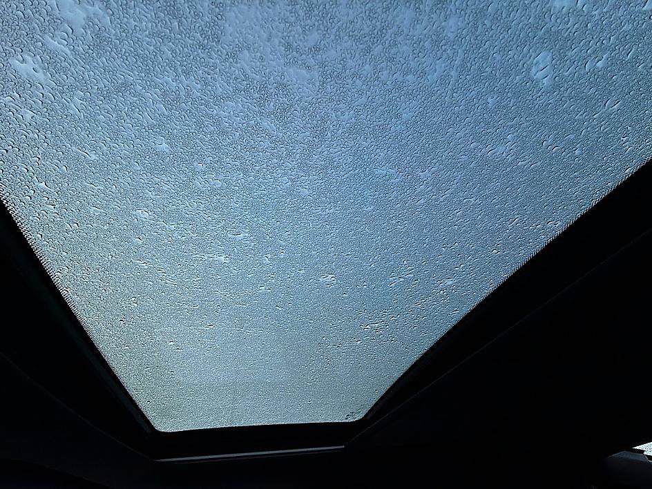 Used 2017 Hyundai Veloster Value Edition FWD image 18