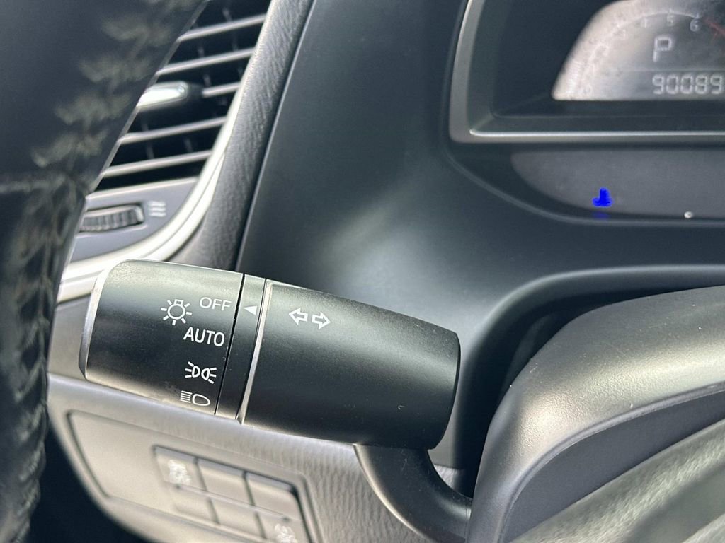 Used 2017 MAZDA MAZDA3 Touring image 22