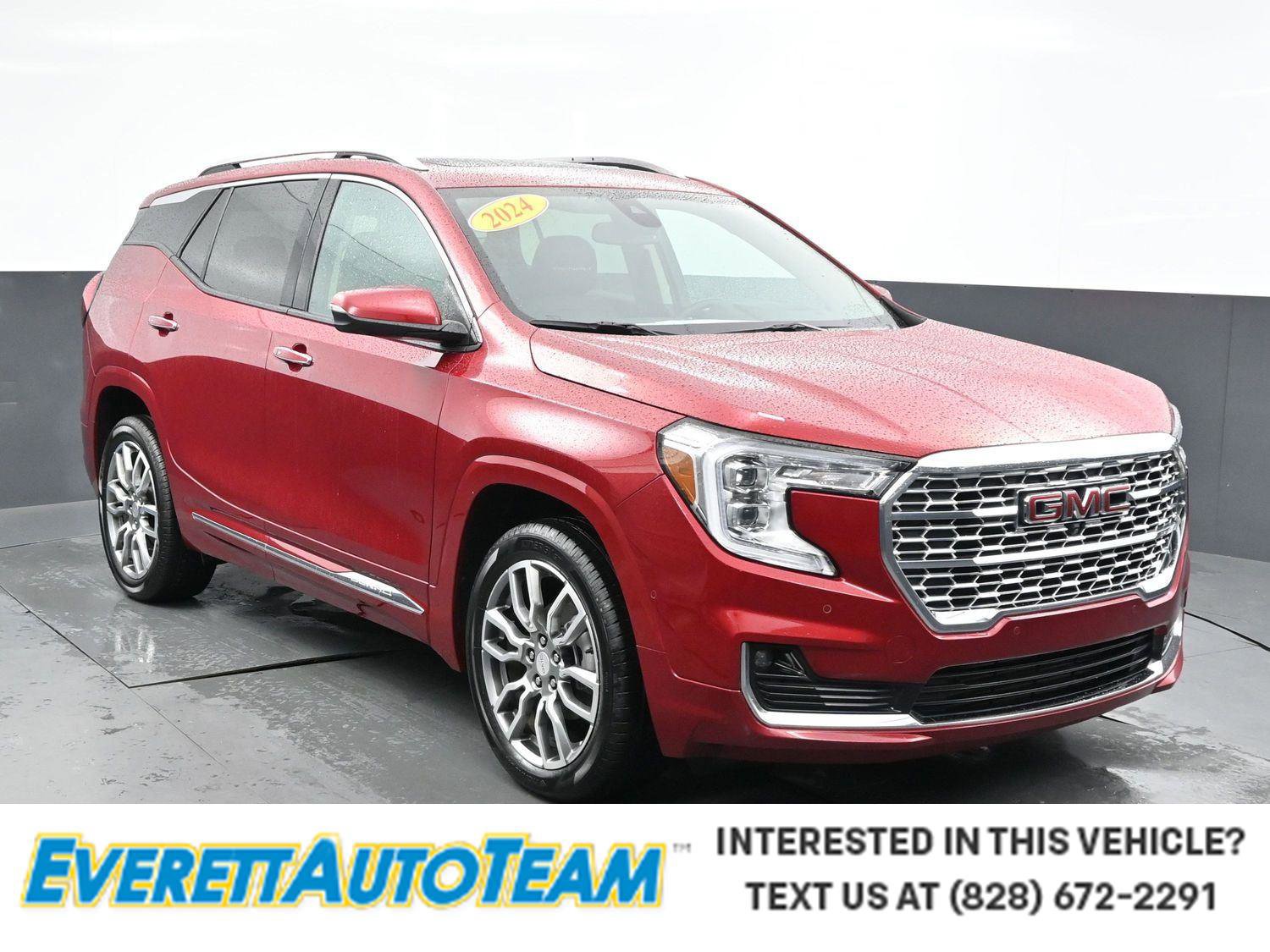 Used 2024 GMC Terrain Denali w/ Denali Premium Package