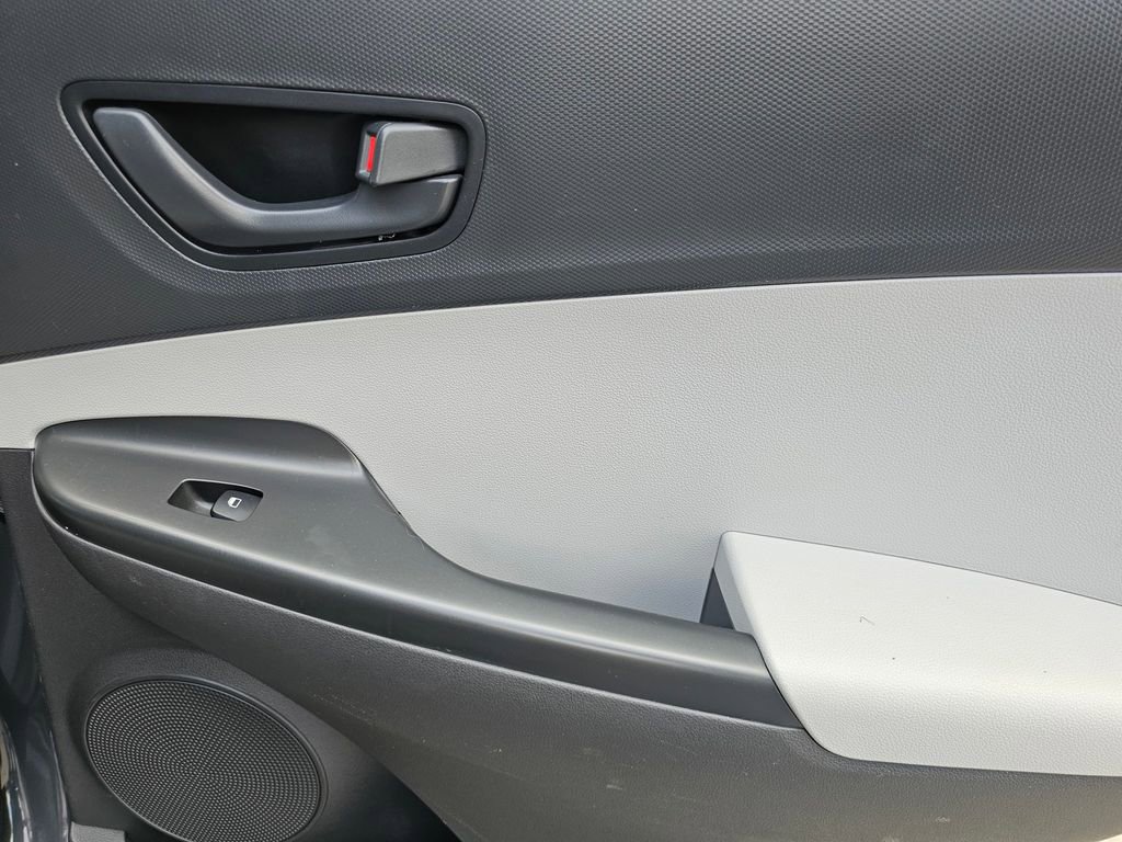Certified 2023 Hyundai Kona SEL FWD image 11
