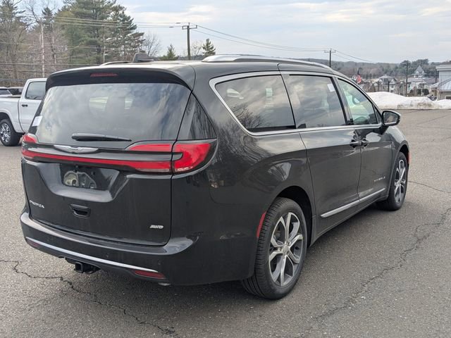 New 2026 Chrysler Pacifica Pinnacle image 5