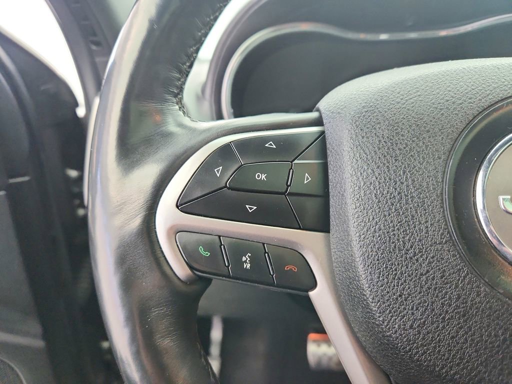 Used 2018 Jeep Grand Cherokee Overland image 37