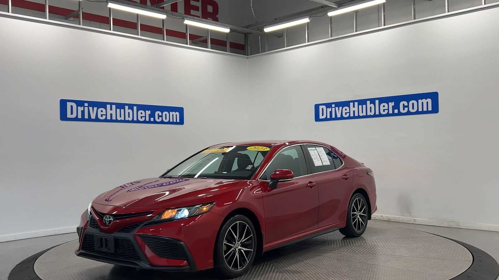 Used 2023 Toyota Camry SE w/ Blackout Package (TMS) FWD image 6