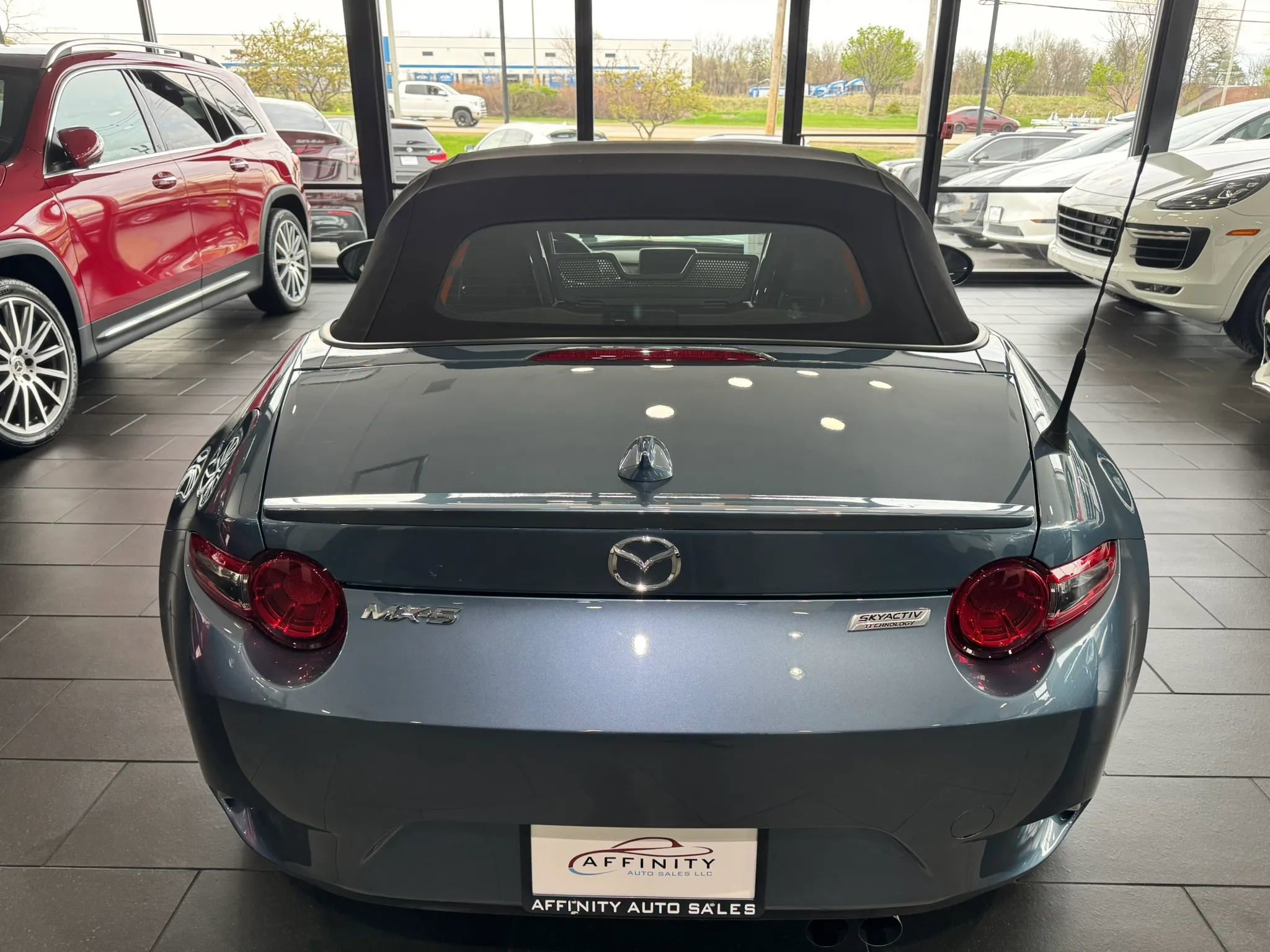 Used 2016 MAZDA MX-5 Miata Grand Touring image 26