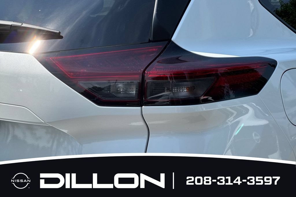 New 2026 Nissan Rogue SV AWD/4WD image 28