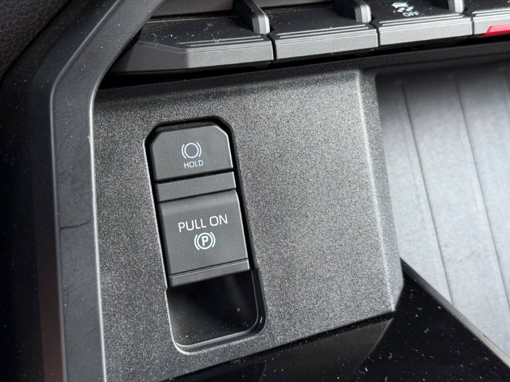Used 2023 Toyota Tundra SR AWD/4WD image 27