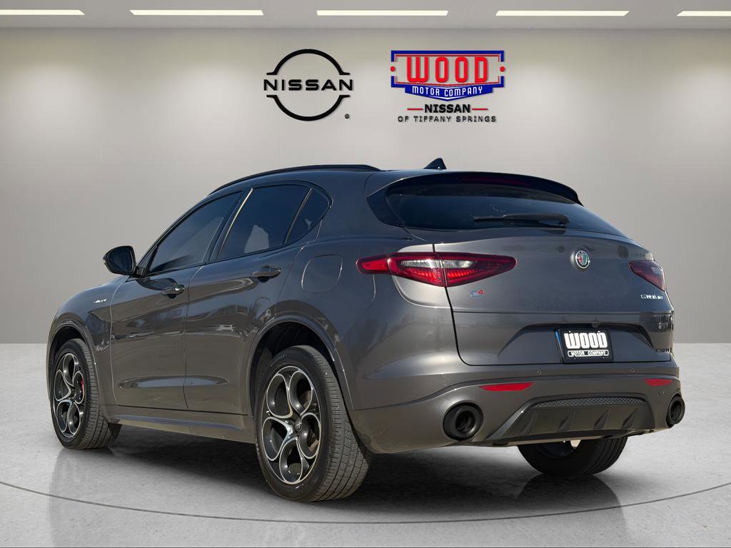 Used 2023 Alfa Romeo Stelvio Veloce image 5