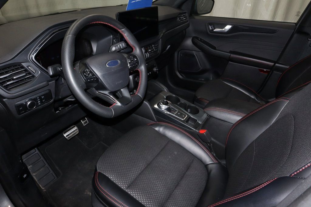 Certified 2024 Ford Escape ST-Line w/ Tech Pack #1 image 21