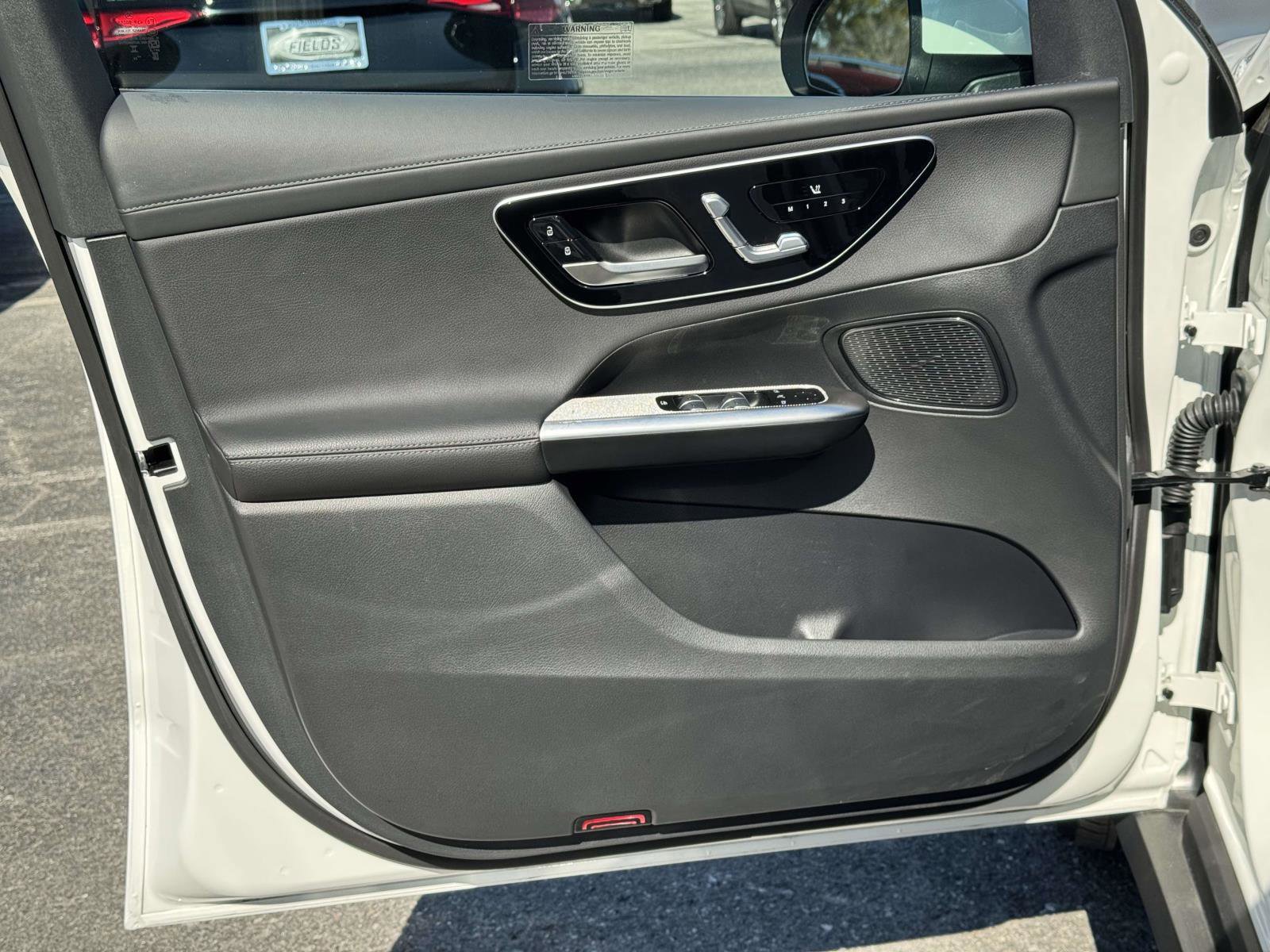 Used 2024 Mercedes-Benz GLC 300 4MATIC image 18