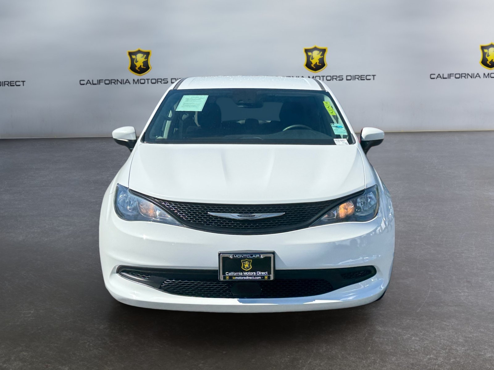 Used 2023 Chrysler Voyager LX FWD image 8