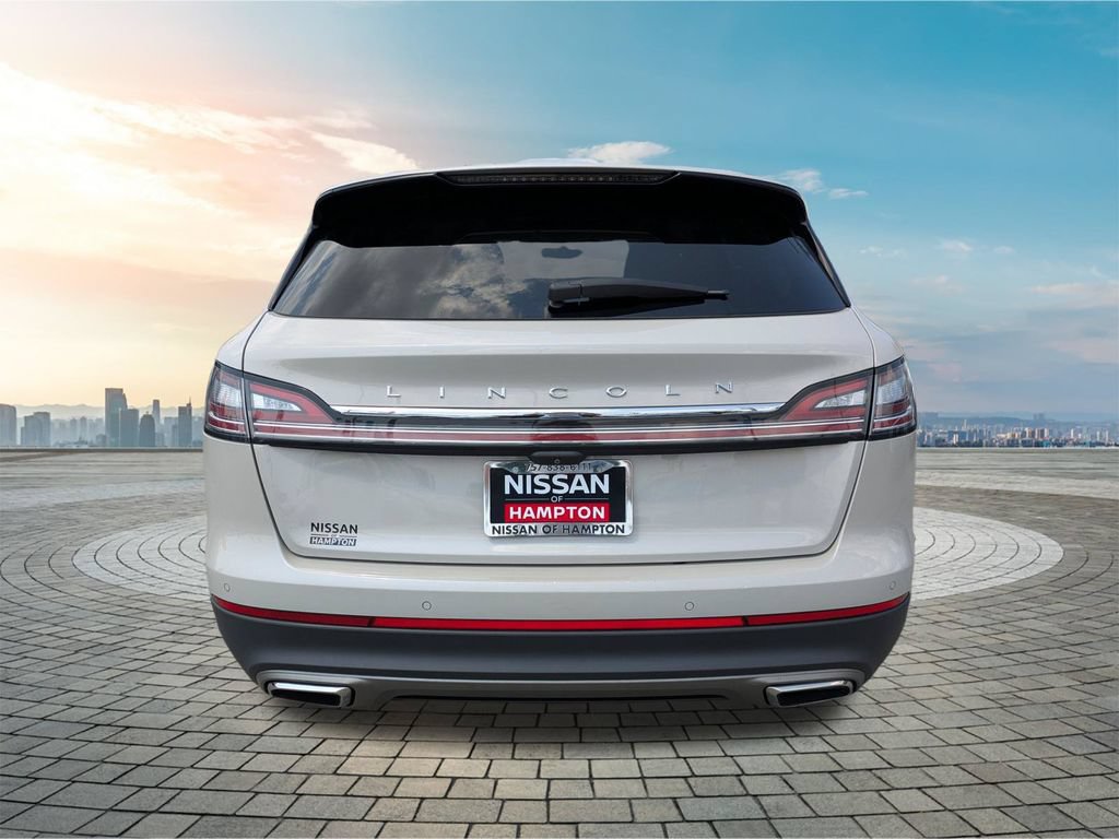 Used 2022 Lincoln Nautilus Reserve AWD/4WD image 6