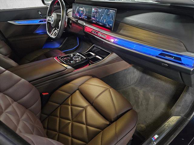 Certified 2023 BMW 740i image 20